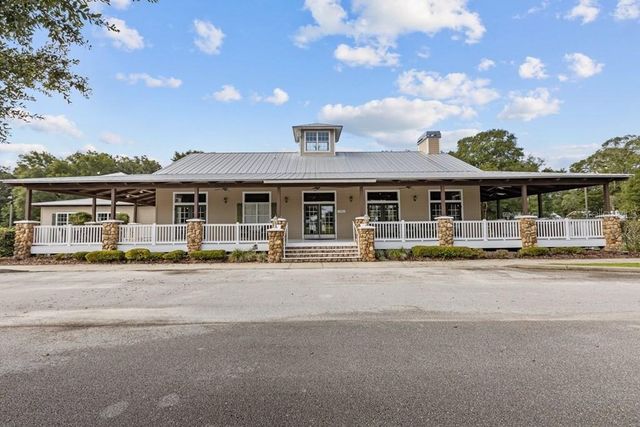9100 DORIE DRIVE, Trenton, FL 32693