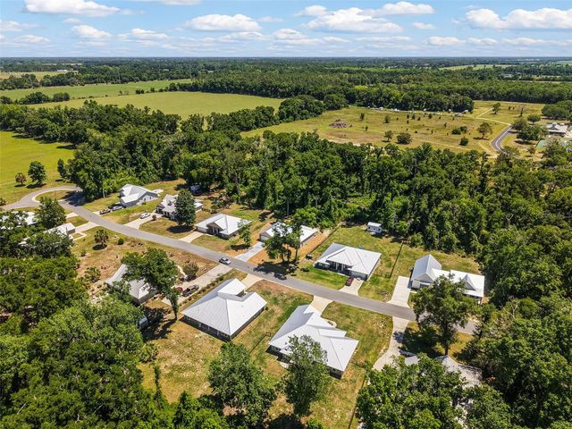 9100 DORIE DRIVE, Trenton, FL 32693
