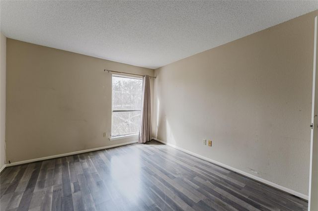 2818 S Bartell 34, Houston, TX 77054