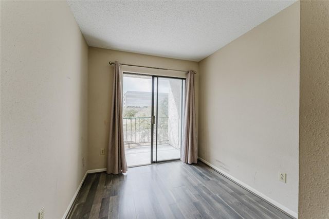 2818 S Bartell 34, Houston, TX 77054