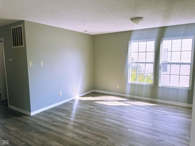 2967 Hearthside Drive, Greenwood, IN 46143