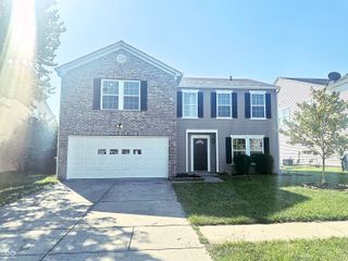 2967 Hearthside Drive, Greenwood, IN 46143