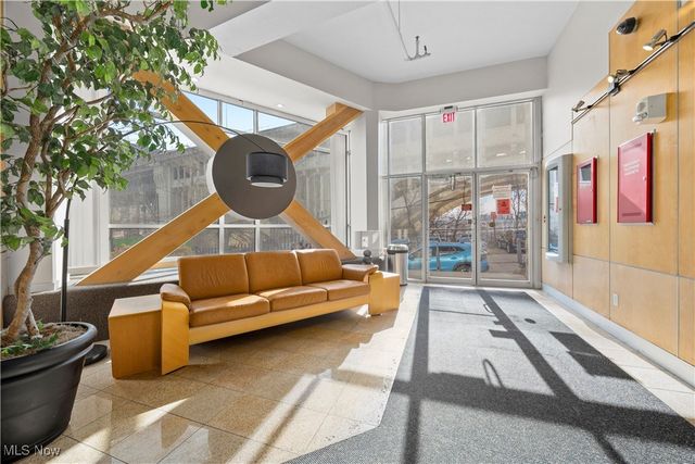 2222 Detroit Avenue 515, Cleveland, OH 44113