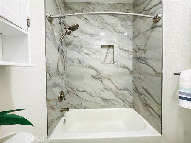 626 Lake Street 37, Huntington Beach, CA 92648