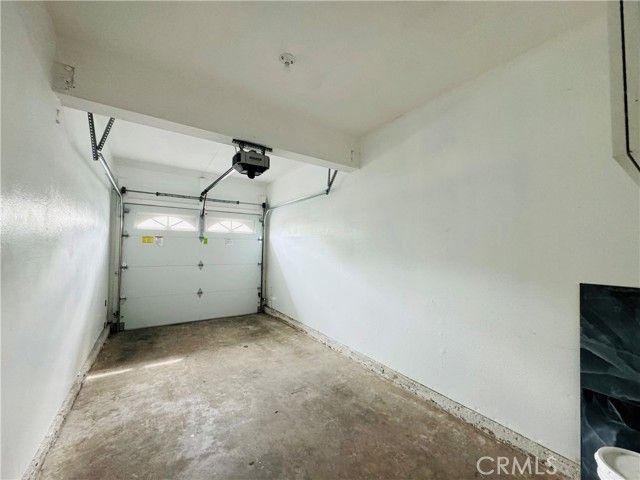 626 Lake Street 37, Huntington Beach, CA 92648
