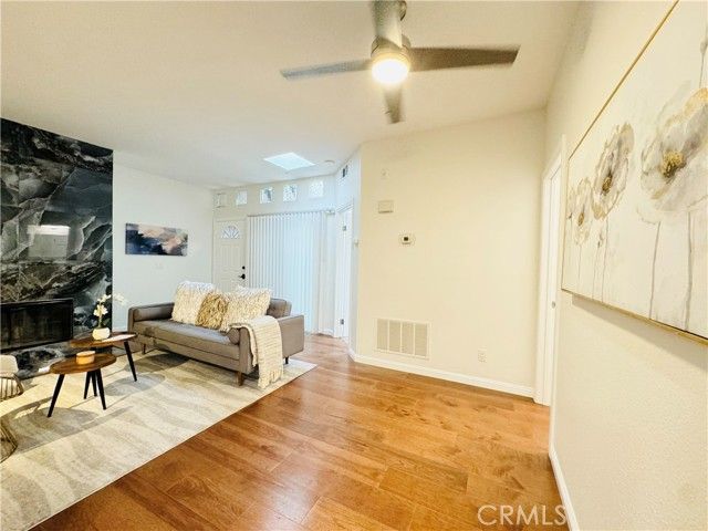 626 Lake Street 37, Huntington Beach, CA 92648