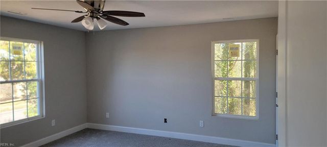 641 Gallbush RD, Chesapeake, VA 23322