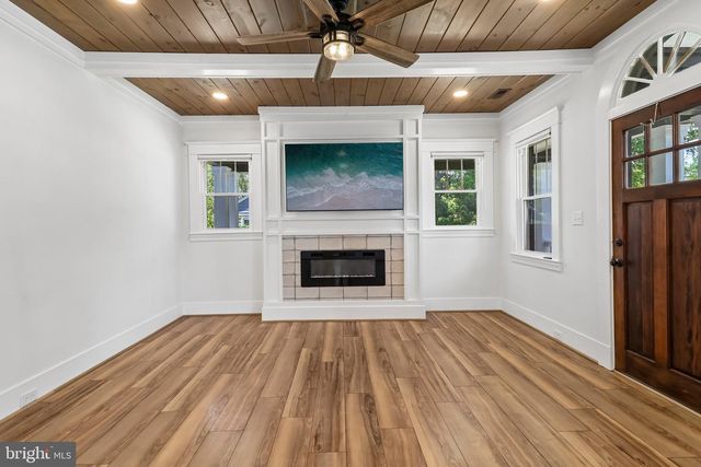 403 PROSPECT ST, La Plata, MD 20646