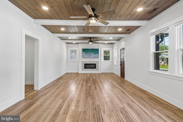 403 PROSPECT ST, La Plata, MD 20646