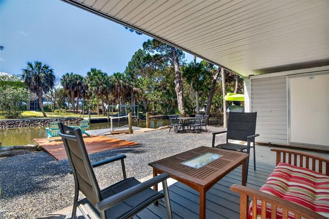 12122 W GULF BREEZE COURT, Crystal River, FL 34429