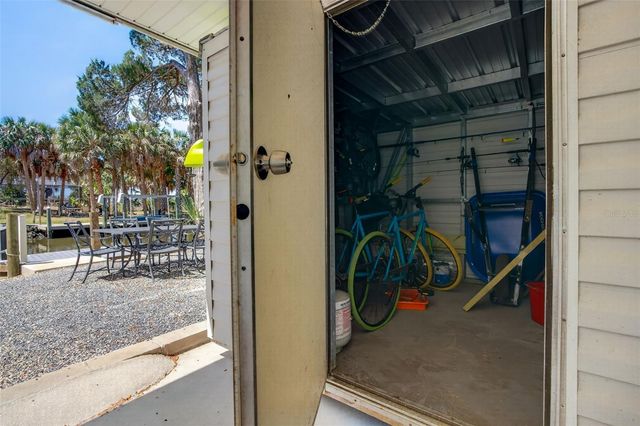 12122 W GULF BREEZE COURT, Crystal River, FL 34429