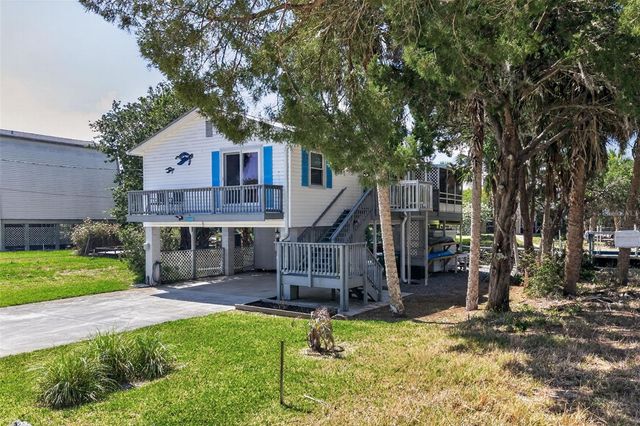 12122 W GULF BREEZE COURT, Crystal River, FL 34429