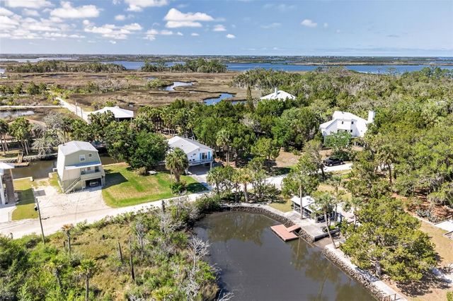 12122 W GULF BREEZE COURT, Crystal River, FL 34429