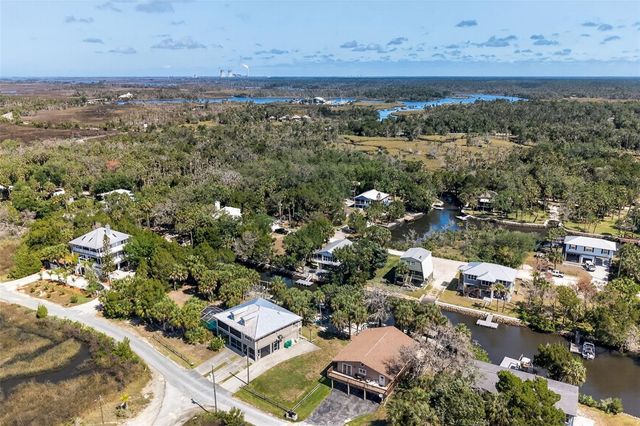 12122 W GULF BREEZE COURT, Crystal River, FL 34429