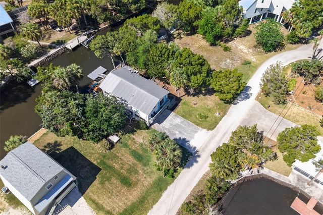 12122 W GULF BREEZE COURT, Crystal River, FL 34429