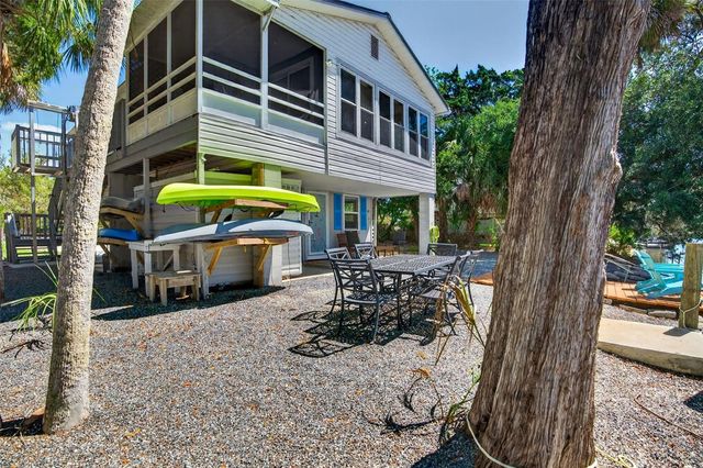 12122 W GULF BREEZE COURT, Crystal River, FL 34429