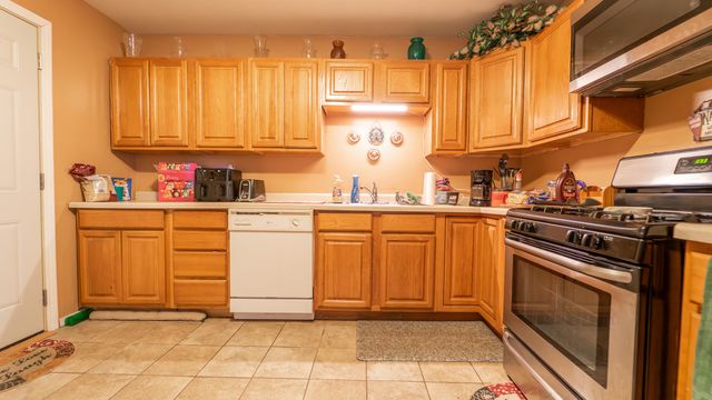411 Prairie Street, Crown Point, IN 46307