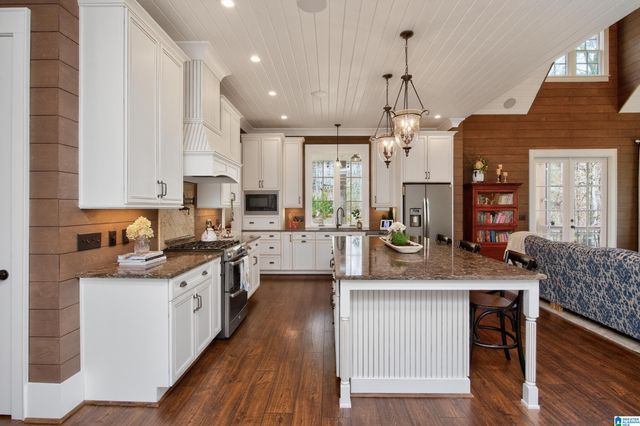 111 TRILLIUM DRIVE, Irondale, AL 35210