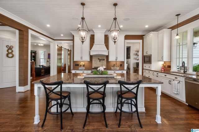 111 TRILLIUM DRIVE, Irondale, AL 35210