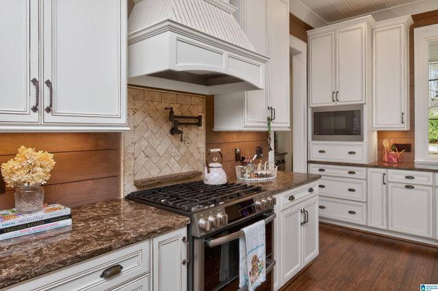 111 TRILLIUM DRIVE, Irondale, AL 35210