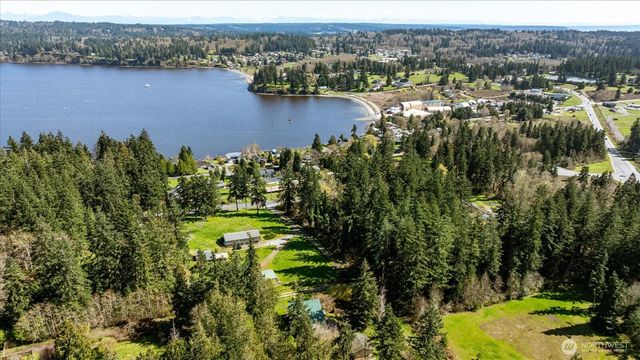 5296 Slocum Way, Freeland, WA 98249