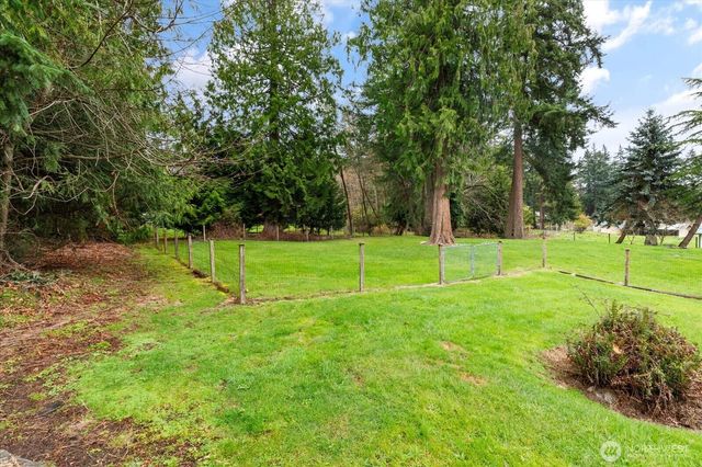 5296 Slocum Way, Freeland, WA 98249