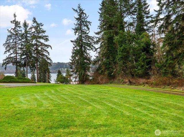 5296 Slocum Way, Freeland, WA 98249