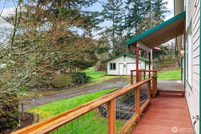 5296 Slocum Way, Freeland, WA 98249