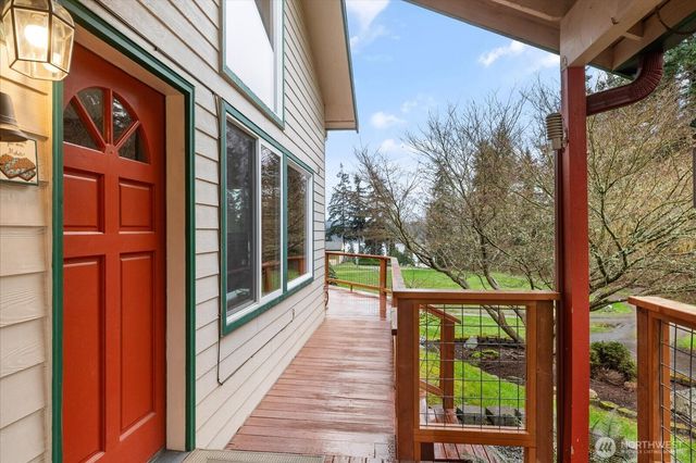 5296 Slocum Way, Freeland, WA 98249