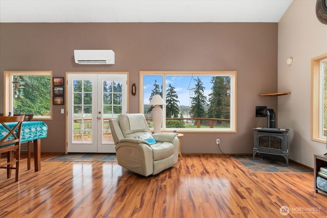 5296 Slocum Way, Freeland, WA 98249