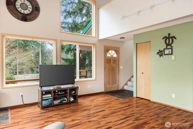 5296 Slocum Way, Freeland, WA 98249