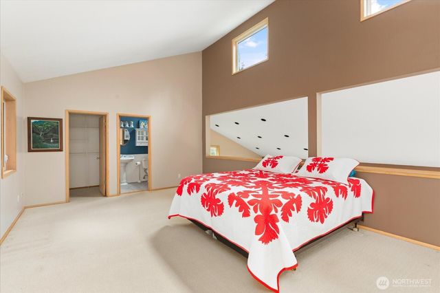 5296 Slocum Way, Freeland, WA 98249