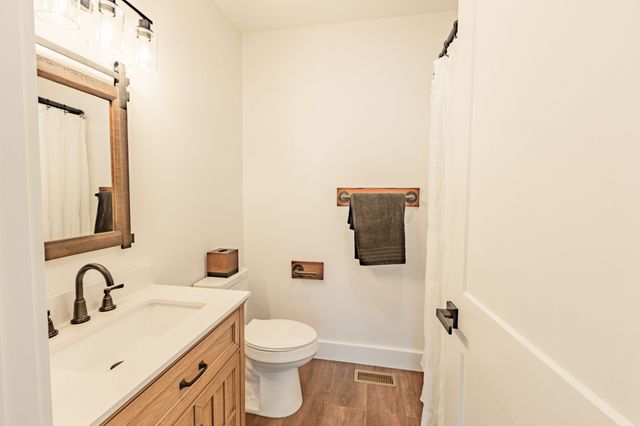 1248 Lowery Rd, Walling, TN 38587