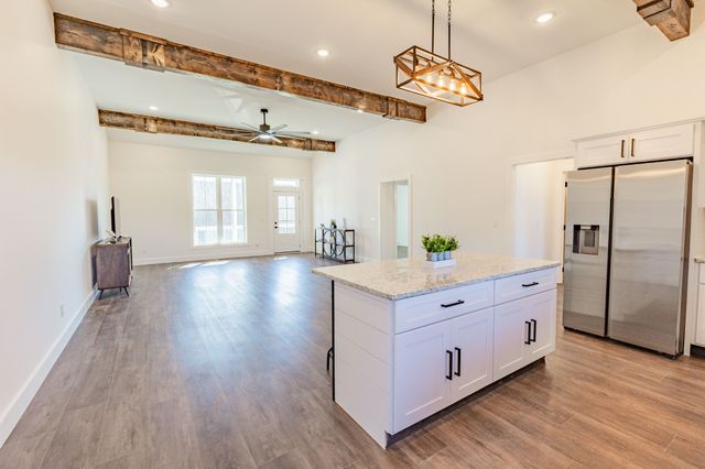 1248 Lowery Rd, Walling, TN 38587