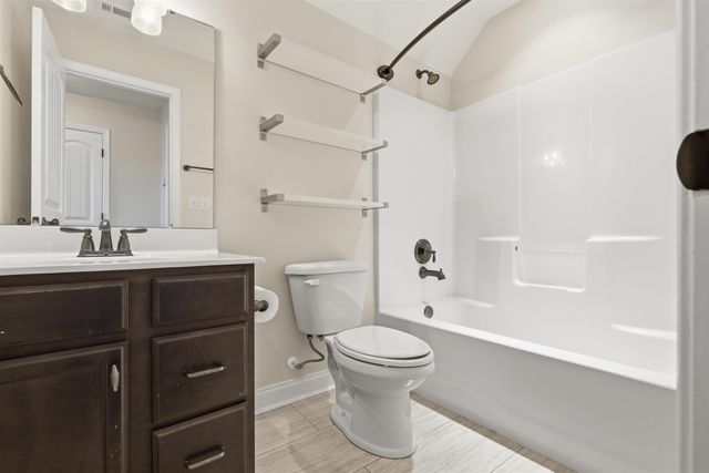 511 Traemoor Village Drive, Moore, SC 29369