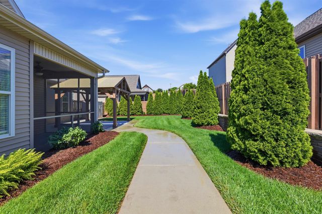 511 Traemoor Village Drive, Moore, SC 29369