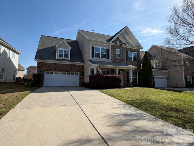 3215 Shadowy Retreat Drive, Matthews, NC 28104