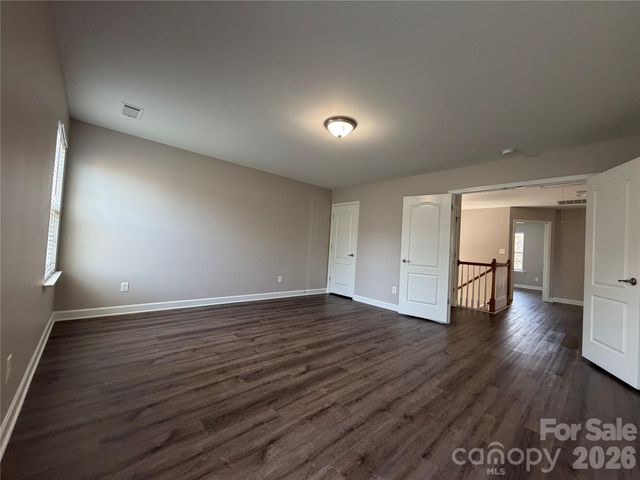 3215 Shadowy Retreat Drive, Matthews, NC 28104