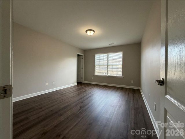 3215 Shadowy Retreat Drive, Matthews, NC 28104