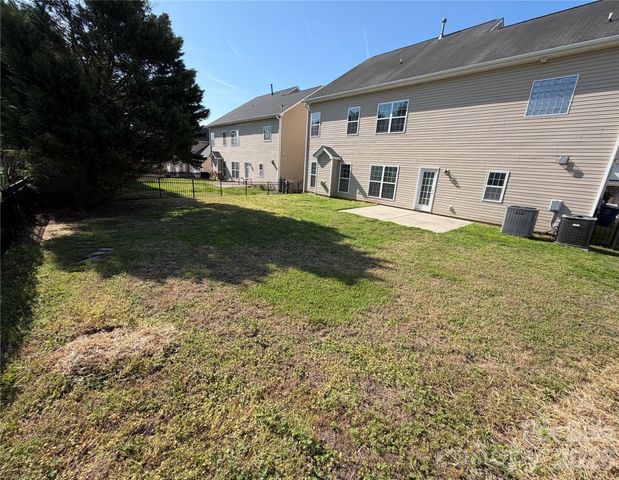 3215 Shadowy Retreat Drive, Matthews, NC 28104