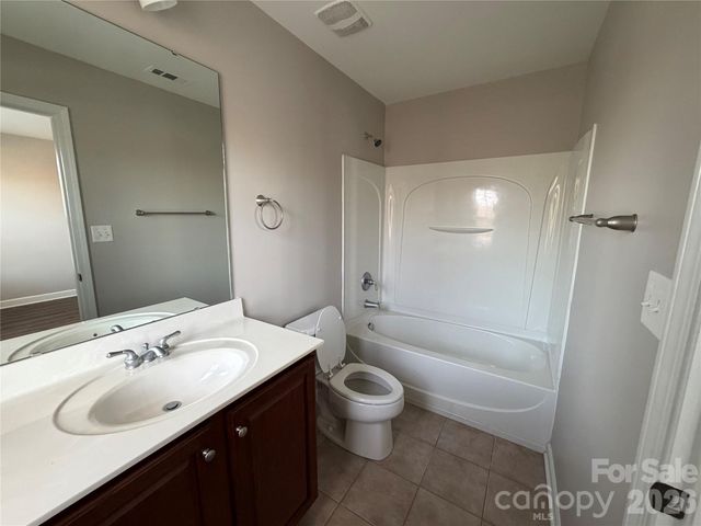 3215 Shadowy Retreat Drive, Matthews, NC 28104