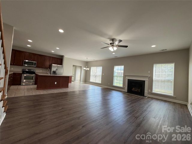 3215 Shadowy Retreat Drive, Matthews, NC 28104