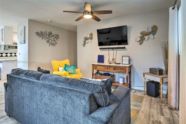 19662 SW 120th Ave, Miami, FL 33177