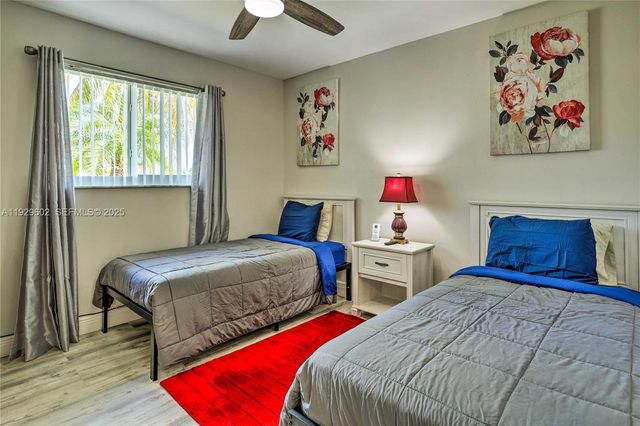 19662 SW 120th Ave, Miami, FL 33177