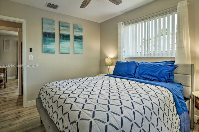 19662 SW 120th Ave, Miami, FL 33177