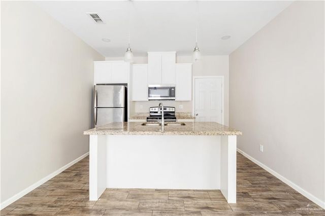 5709 Sandpiper Avenue, Mission, TX 78573