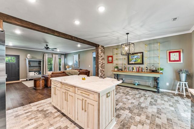 260 SW Fort Smith Street, Gravette, AR 72736