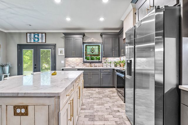 260 SW Fort Smith Street, Gravette, AR 72736