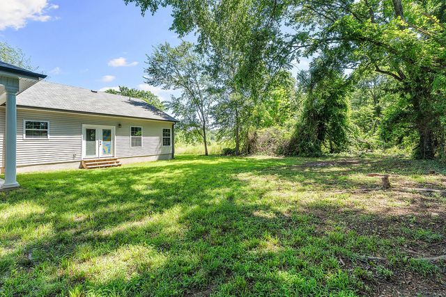 260 SW Fort Smith Street, Gravette, AR 72736