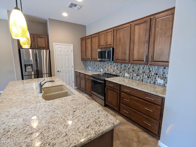 61021 E Slate Road, Oracle, AZ 85623